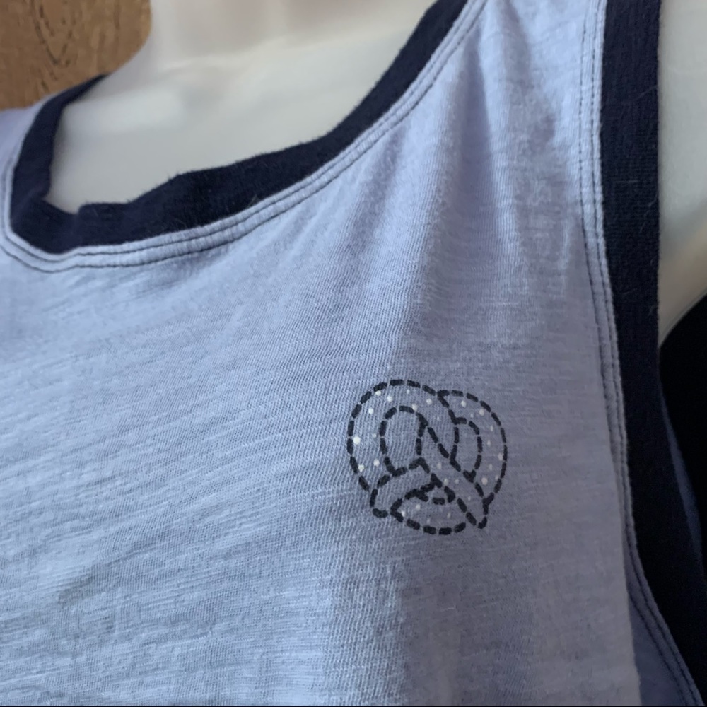 GAP Easy Tee Pretzel Tank - Flowy Fit - size Large